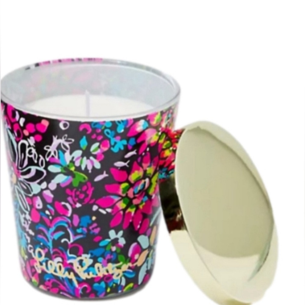 Lilly Pulitzer Multi Feeling Fintastic Citrus Scent Soy Based Candle